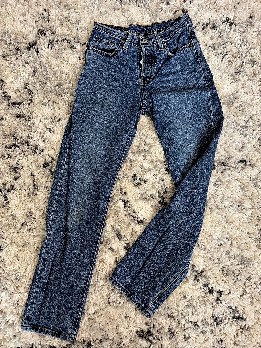 Levi's 501 Straight Leg Jeans in Blue Waist 25